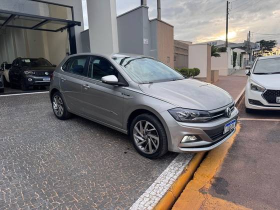 VOLKSWAGEN POLO 1.0 200 TSI HIGHLINE AUTOMÁTICO VOLKSWAGEN POLO 1.0 200 TSI HIGHLINE AUTOMÁTICO